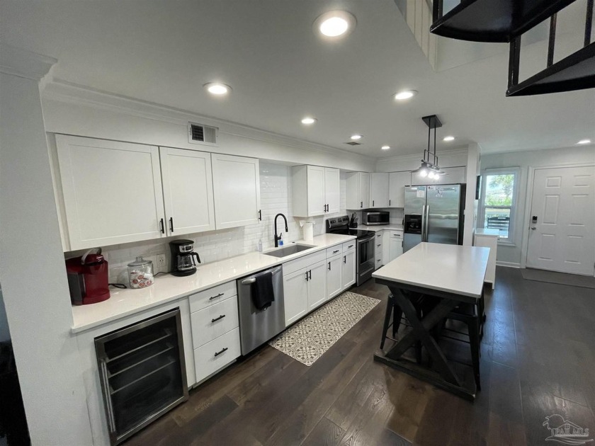 Welcome to San Deluna, a premier waterfront retreat on beautiful - Beach Home for sale in Pensacola Beach, Florida on Beachhouse.com