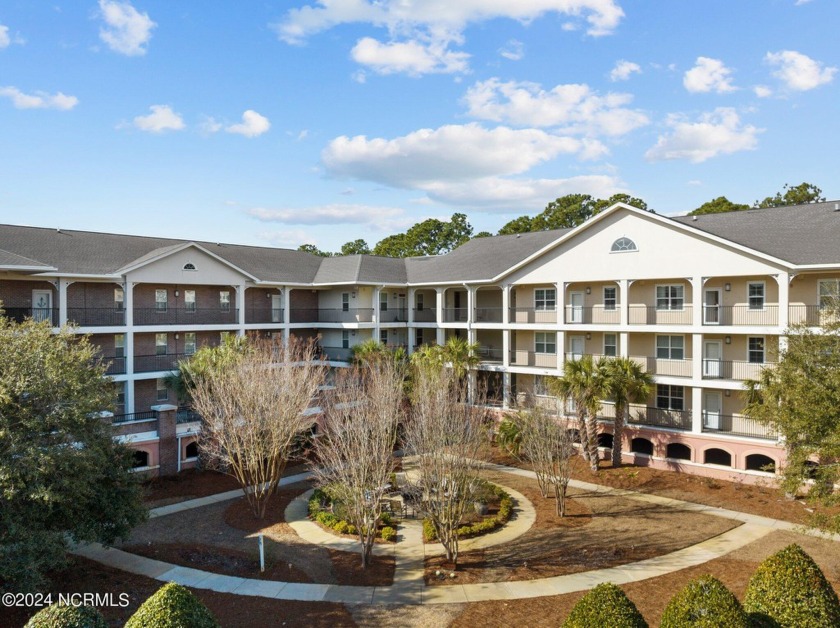 Take a look at this beautiful top floor condo and fall in love! - Beach Condo for sale in Southport, North Carolina on Beachhouse.com