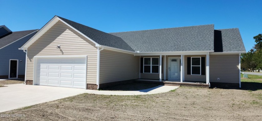 An exciting new build in Hunters Lake. This ranch-style home - Beach Home for sale in Elizabeth City, North Carolina on Beachhouse.com