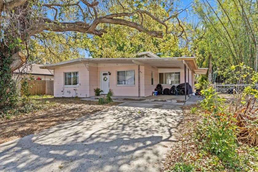 Build your dream home on this oversized 11k sqft lot in the - Beach Home for sale in St. Petersburg, Florida on Beachhouse.com