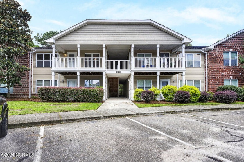 Welcome to this updated top-floor end-unit condominium, where - Beach Condo for sale in Wilmington, North Carolina on Beachhouse.com