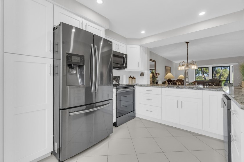 Welcome to this bright and pristine condo. Stunning open kitchen - Beach Condo for sale in Delray Beach, Florida on Beachhouse.com