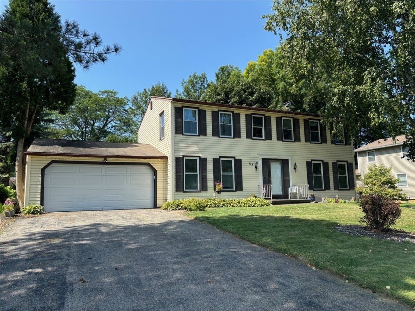 NO DELAYED NEGOTIATIONS! Gorgeous and spacious colonial-style - Beach Home for sale in Greece, New York on Beachhouse.com