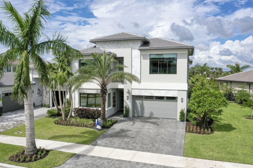 Modern Luxury in Apex at Avenir. 5 Bedroom 7 Bath lakefront home - Beach Home for sale in Palm Beach Gardens, Florida on Beachhouse.com