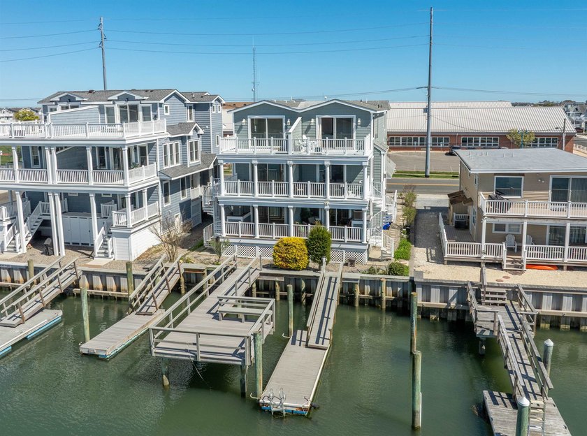Exceptional opportunity to purchase this property together with - Beach Townhome/Townhouse for sale in Avalon, New Jersey on Beachhouse.com