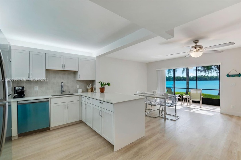 This fully renovated direct lakefront 2/2 + den unit is a - Beach Townhome/Townhouse for sale in Deerfield Beach, Florida on Beachhouse.com