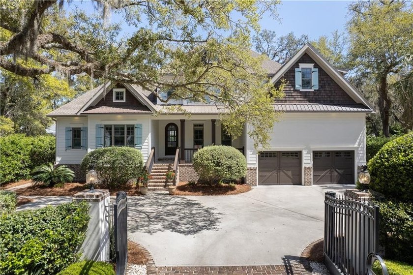 Welcome to 306 Broadway, an exceptional Southend retreat ideally - Beach Home for sale in Saint Simons, Georgia on Beachhouse.com