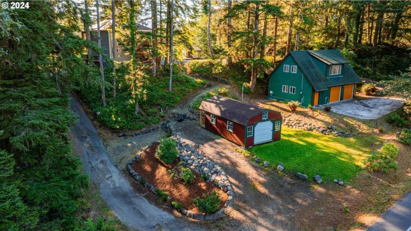 Discover your serene getaway in Lincoln City, nestled on a - Beach Home for sale in Lincoln City, Oregon on Beachhouse.com