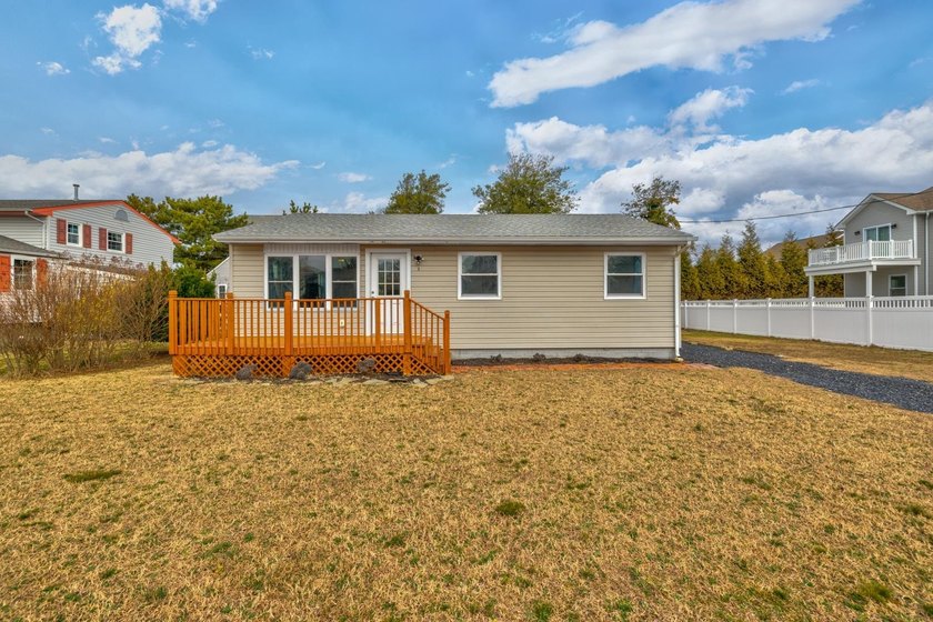 HIGHEST AND BEST OFFERS DUE BY MONDAY 04.20.26 AT 12:00 PM  This - Beach Home for sale in Townbank, New Jersey on Beachhouse.com