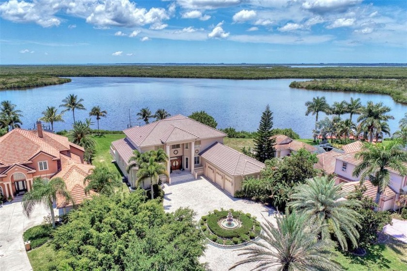 Most Elegant & Sophisticated SAILBOAT ACCESS 2-story - Beach Home for sale in Port Charlotte, Florida on Beachhouse.com