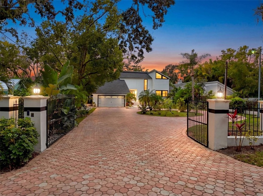 One or more photo(s) has been virtually staged. This riverfront - Beach Home for sale in Tampa, Florida on Beachhouse.com