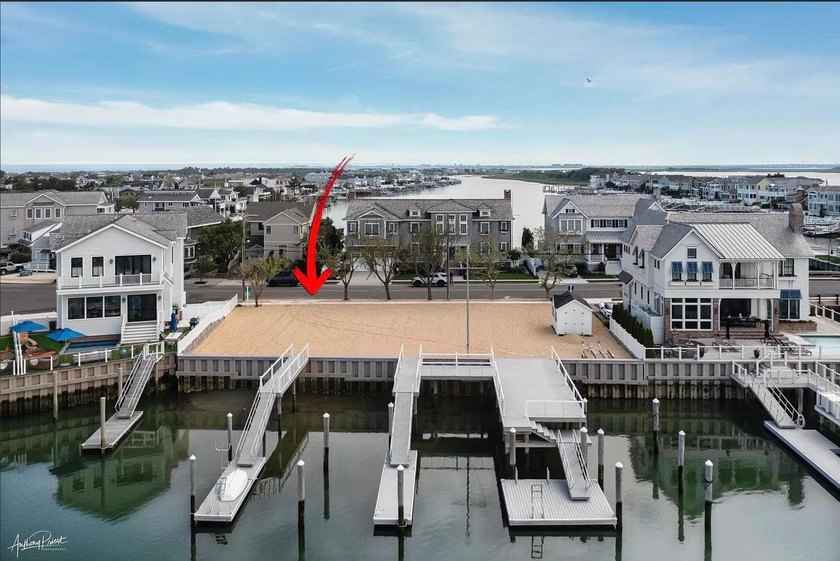 SH BAYBFRONT - Introducing an exceptional bayfront opportunity - Beach Lot for sale in Stone Harbor, New Jersey on Beachhouse.com