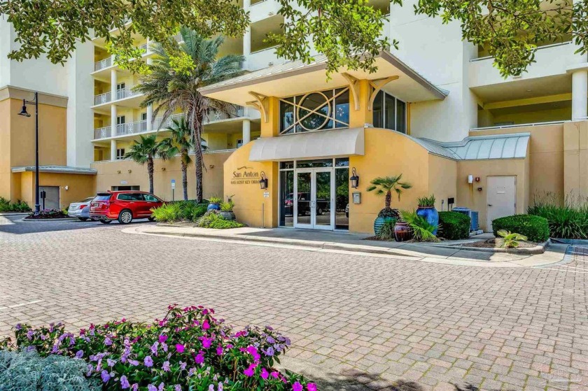 This highly sought after END unit in San Anton condominium - Beach Condo for sale in Pensacola, Florida on Beachhouse.com
