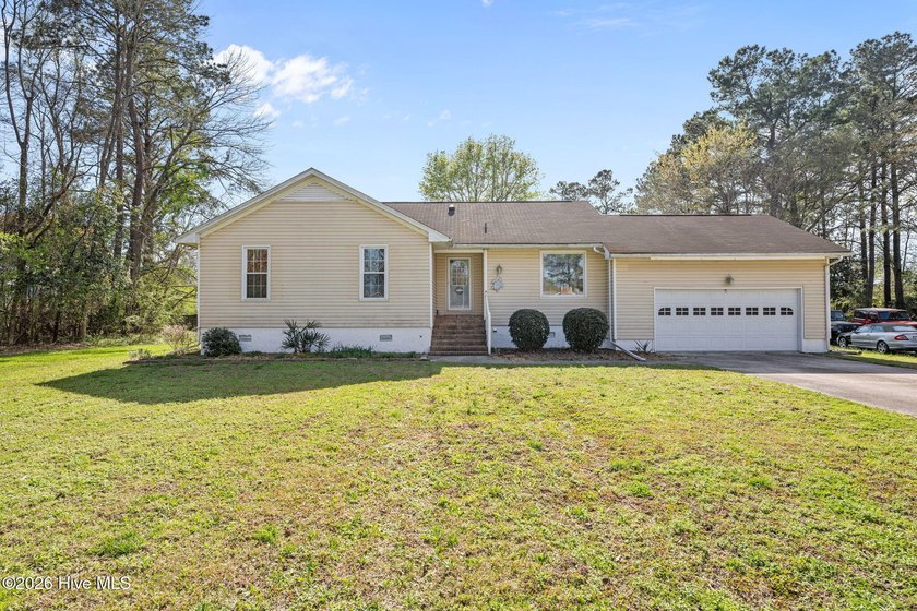 If you want an affordable home with numerous upgrades, this - Beach Home for sale in New Bern, North Carolina on Beachhouse.com