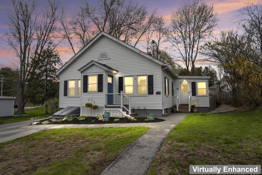 OPEN HOUSE: SATURDAY, MAY 9, 11:00 AM - 1:00 PM THIS ONE WON'T - Beach Home for sale in Biddeford, Maine on Beachhouse.com