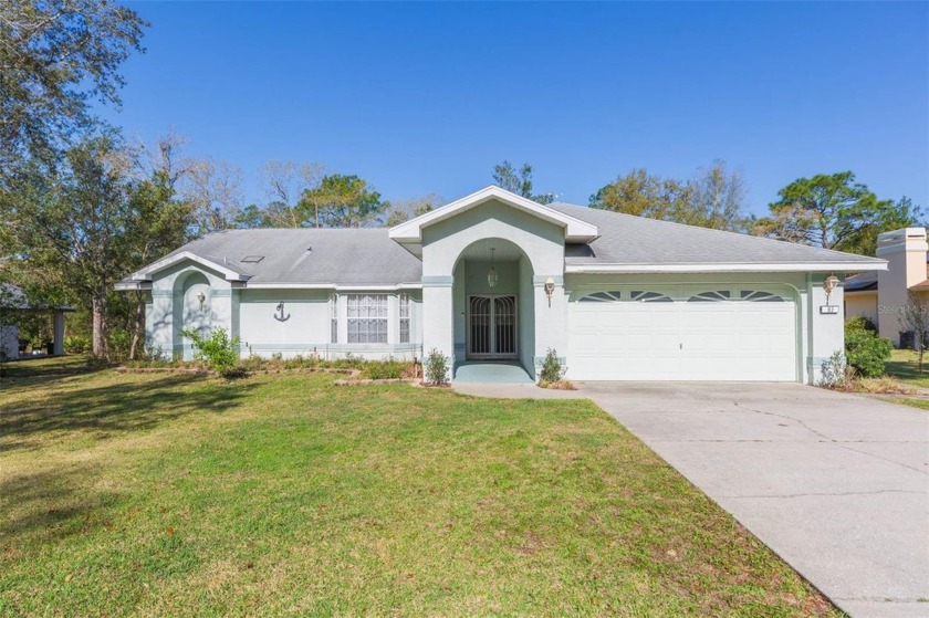 ***SELLER CREDIT UP TO $9,250 TO BUYER*** Spacious - Beach Home for sale in Homosassa, Florida on Beachhouse.com