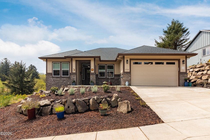 Quality one level home built in 2024 in the highly desirable - Beach Home for sale in Lincoln City, Oregon on Beachhouse.com