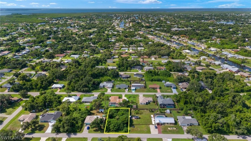 Beautiful lot located in Port Charlotte, Florida and ready for - Beach Lot for sale in Port Charlotte, Florida on Beachhouse.com