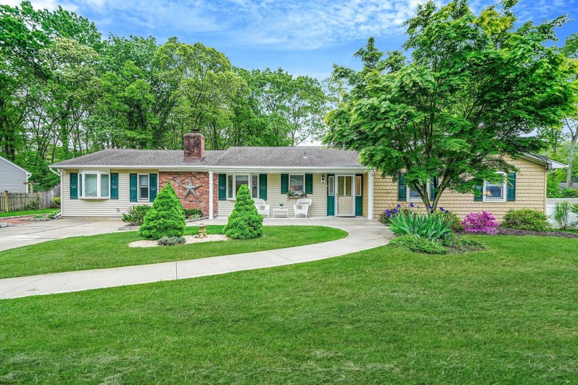 Welcome Home! Don't miss the opportunity to purchase this - Beach Home for sale in Rocky Point, New York on Beachhouse.com