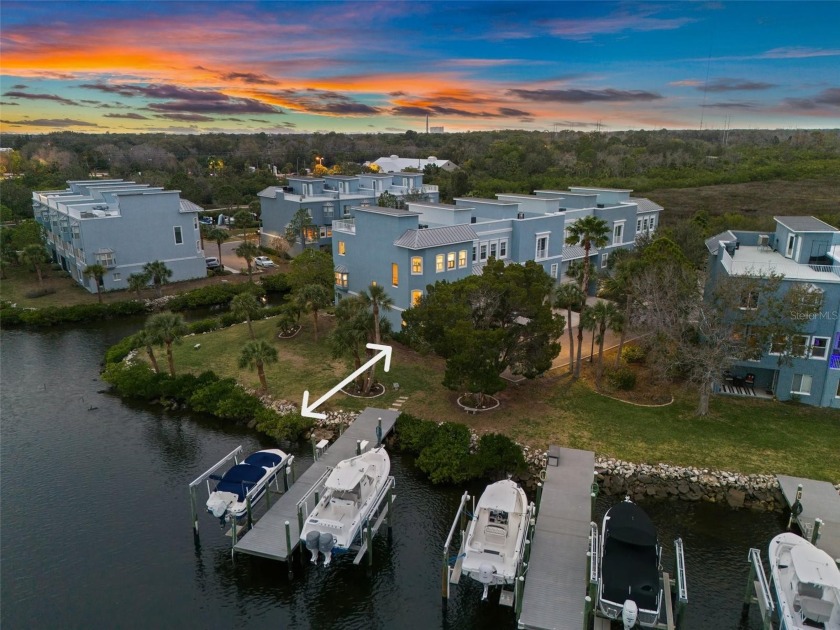 PRICE IMPROVEMENT! Waterfront townhome DIRECTLY on the Anclote - Beach Townhome/Townhouse for sale in Tarpon Springs, Florida on Beachhouse.com