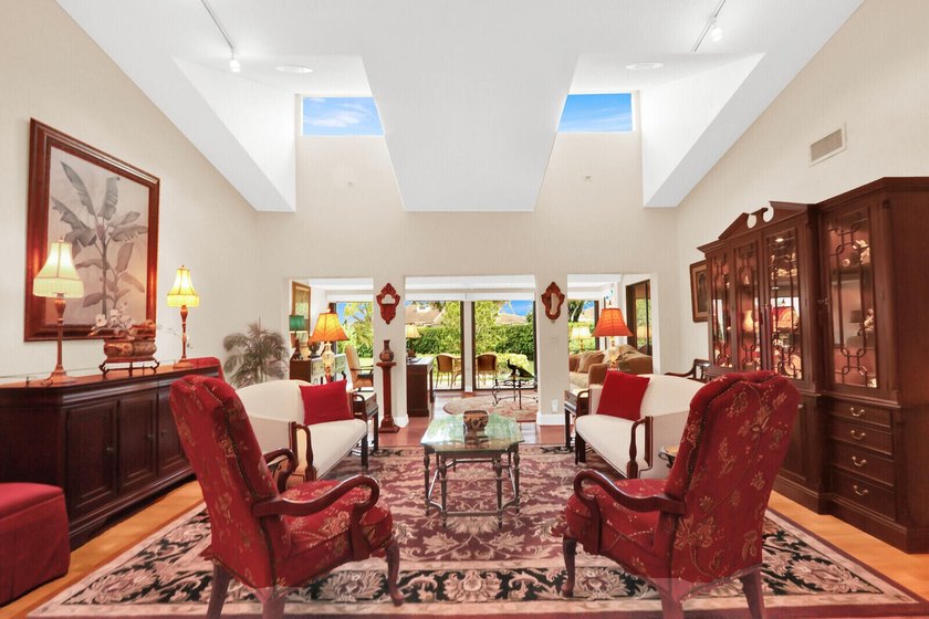 A bright, airy villa nestled within a gated golf course - Beach Home for sale in Lake Worth, Florida on Beachhouse.com