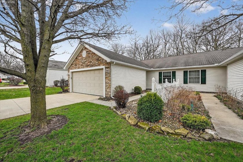 Welcome to your perfect Lake Erie retreat! This beautifully - Beach Home for sale in Marblehead, Ohio on Beachhouse.com