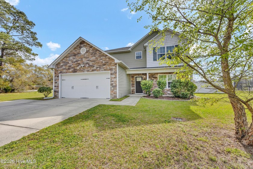 Welcome to 246 Fort Charles Drive NW - A lovely two-story home - Beach Home for sale in Supply, North Carolina on Beachhouse.com