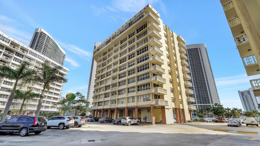 Spacious and bright 2 bed 2 bath with waterway views. Updated - Beach Condo for sale in Hallandale Beach, Florida on Beachhouse.com