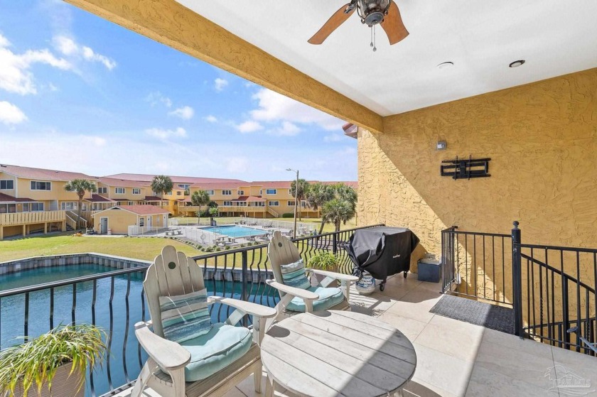 This spacious 4-bedroom, 3-bathroom townhouse offers casual - Beach Home for sale in Pensacola Beach, Florida on Beachhouse.com