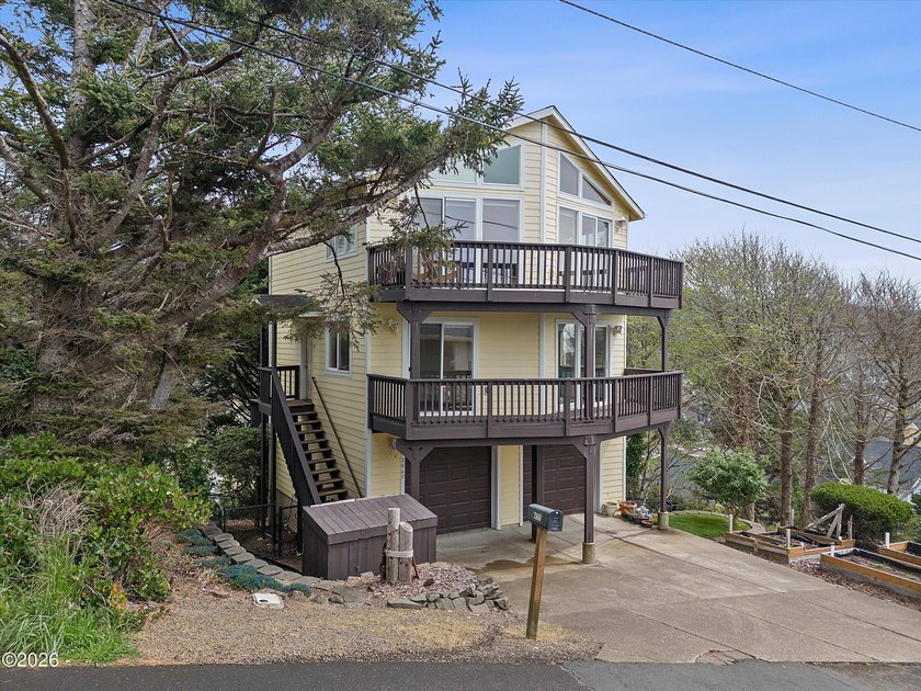 Location and Ocean View! Just across the street from oceanfront - Beach Home for sale in Lincoln City, Oregon on Beachhouse.com