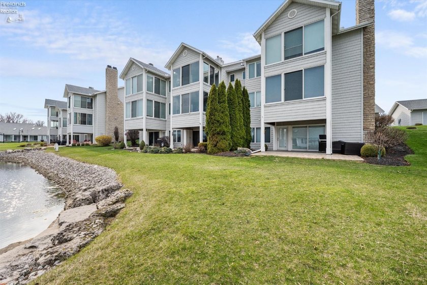 MARBLEHEAD GATED COMMUNITY! Townhouse condos in this gated - Beach Condo for sale in Marblehead, Ohio on Beachhouse.com