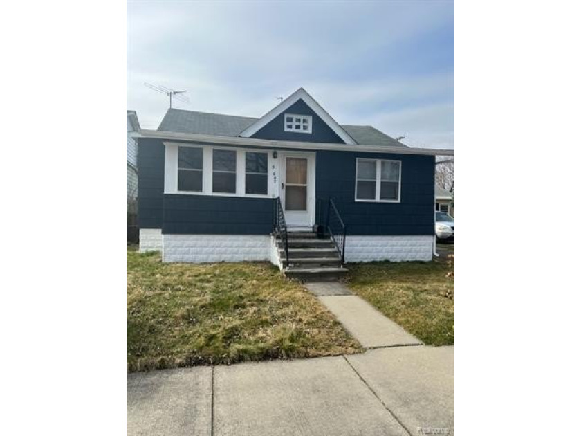 Calling all Investors!!!  Walk right into an immediate cash flow - Beach Home for sale in Detroit, Michigan on Beachhouse.com