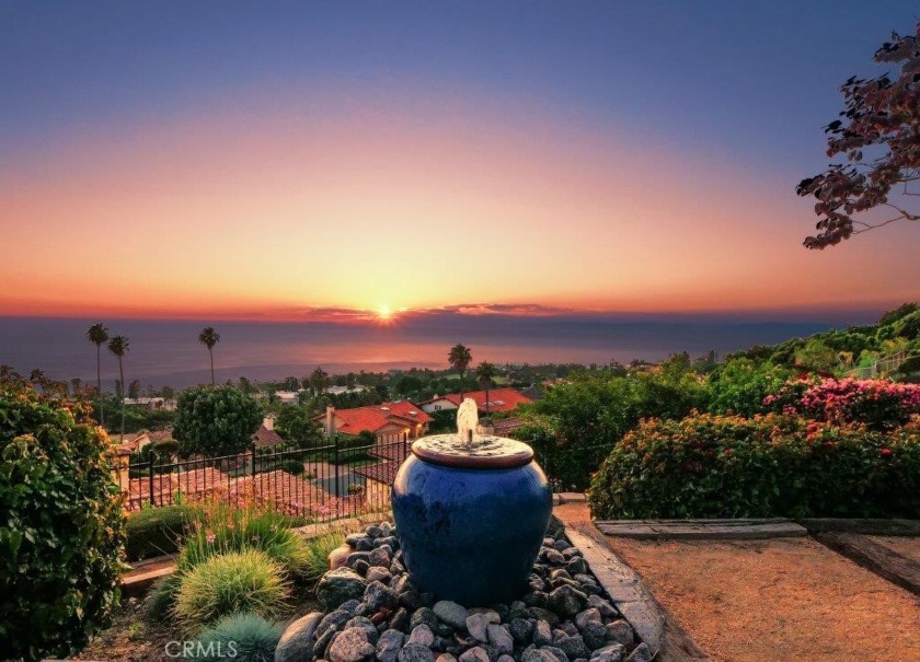 Spectacular Ocean View From Malibu to Catalina. Fantastic views - Beach Home for sale in Rancho Palos Verdes, California on Beachhouse.com