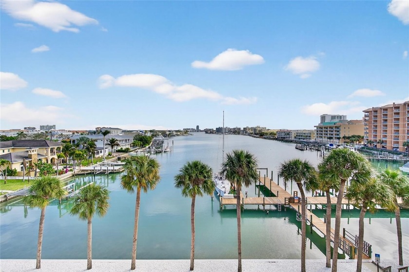 ***FULLY FURNISHED/TURNKEY CONDO WITH SHORT TERM RENTAL - Beach Condo for sale in Clearwater Beach, Florida on Beachhouse.com