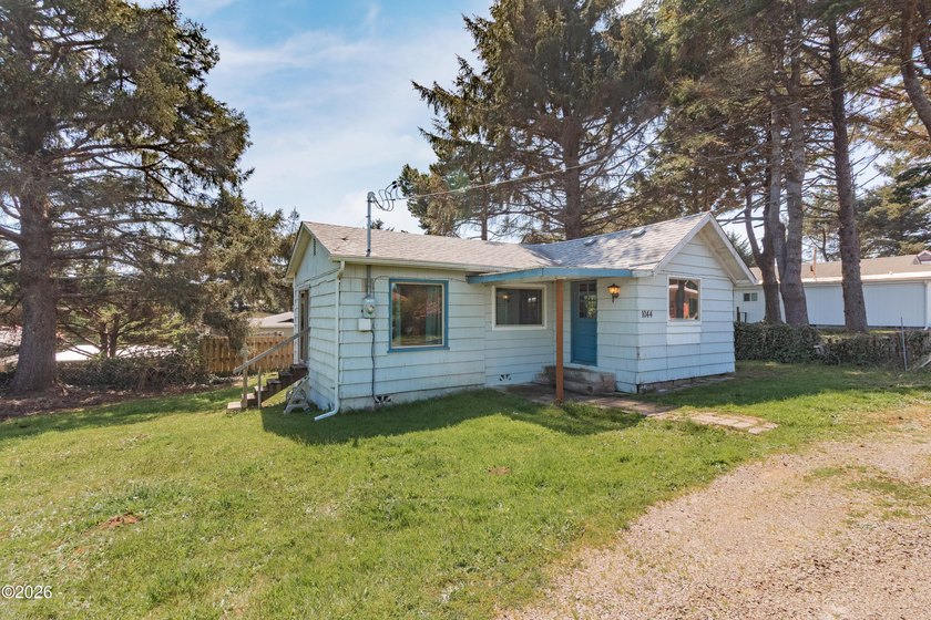 Looking for that ultimate coastal cabin?? This is it! Meet - Beach Home for sale in Lincoln City, Oregon on Beachhouse.com