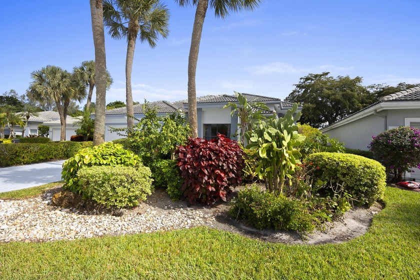 Move-in ready 3-bedroom, 2.5 bath lakefront home tucked away on - Beach Home for sale in Boca Raton, Florida on Beachhouse.com