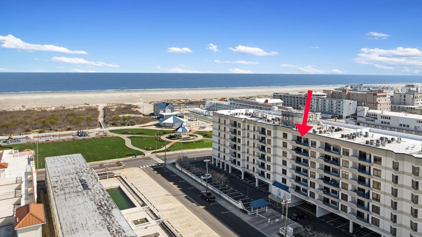 Meticulously maintained 2 bedroom condominium with sweeping - Beach Condo for sale in Wildwood Crest, New Jersey on Beachhouse.com