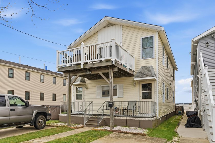 North Wildwood opportunity you don't want to miss! This Anglesea - Beach Townhome/Townhouse for sale in North Wildwood, New Jersey on Beachhouse.com
