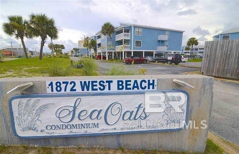 Welcome to this stunning furnished and rent-ready 2 bedroom, 2 - Beach Home for sale in Gulf Shores, Alabama on Beachhouse.com