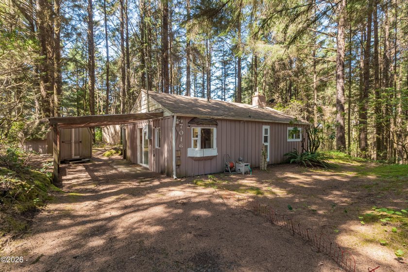 Here's your opportunity to own that LITTLE CABIN IN THE WOODS - Beach Home for sale in South Beach, Oregon on Beachhouse.com