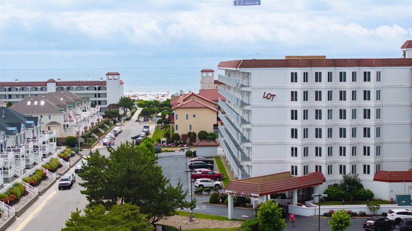 Welcome to unit 509 at La Quinta Towers, a stunning 2-bedroom, 2 - Beach Condo for sale in Lower Township, New Jersey on Beachhouse.com