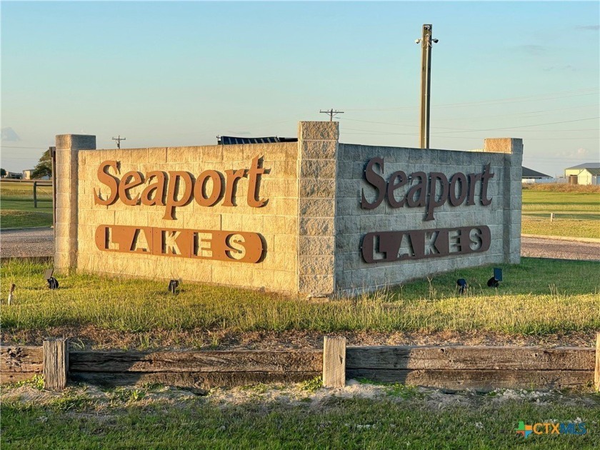 One acre corner tract ready to build on! Two streets access this - Beach Lot for sale in Seadrift, Texas on Beachhouse.com