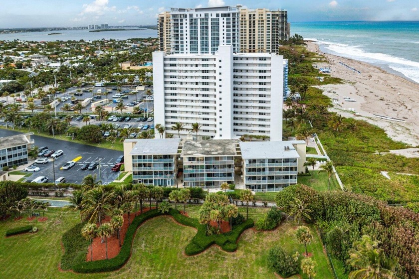Owner Motivated!  Make Offer!  Welcome to your own slice of - Beach Condo for sale in Riviera Beach, Florida on Beachhouse.com