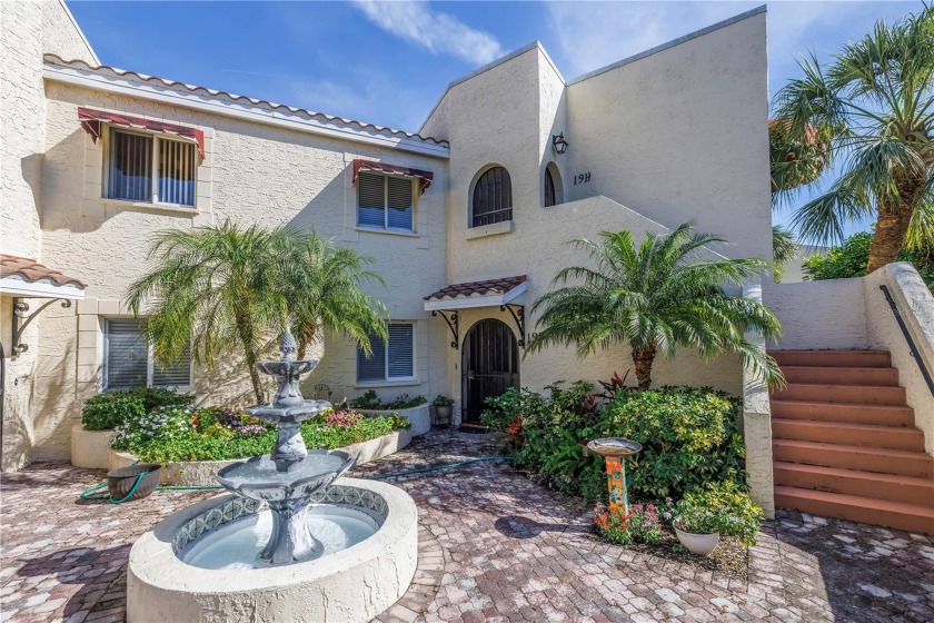 Welcome to your Florida getaway! This beautifully updated and - Beach Condo for sale in Bradenton, Florida on Beachhouse.com
