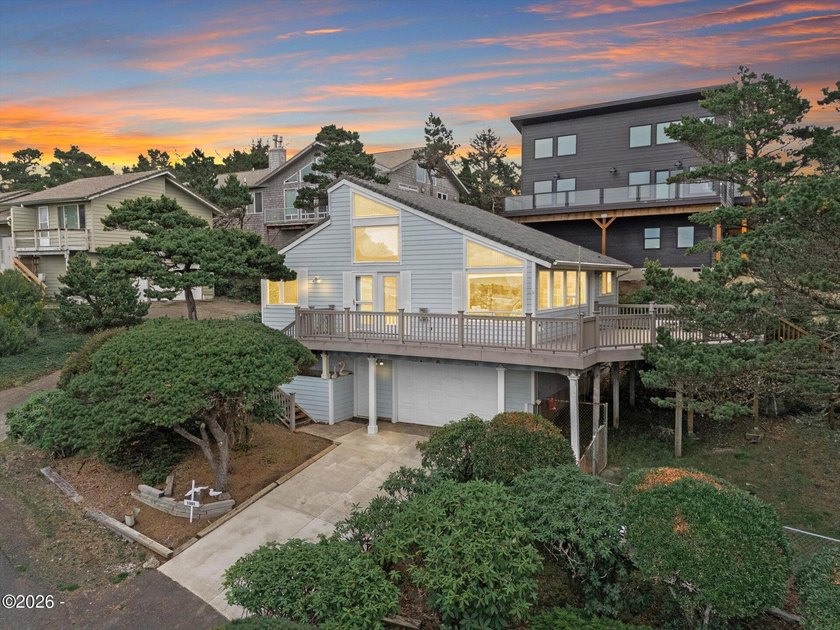Charming and beautifully remodeled, this ocean-view retreat - Beach Home for sale in Seal Rock, Oregon on Beachhouse.com