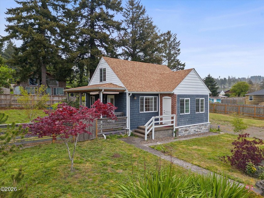 Charm, warmth and personality define this beloved coastal - Beach Home for sale in Neotsu, Oregon on Beachhouse.com
