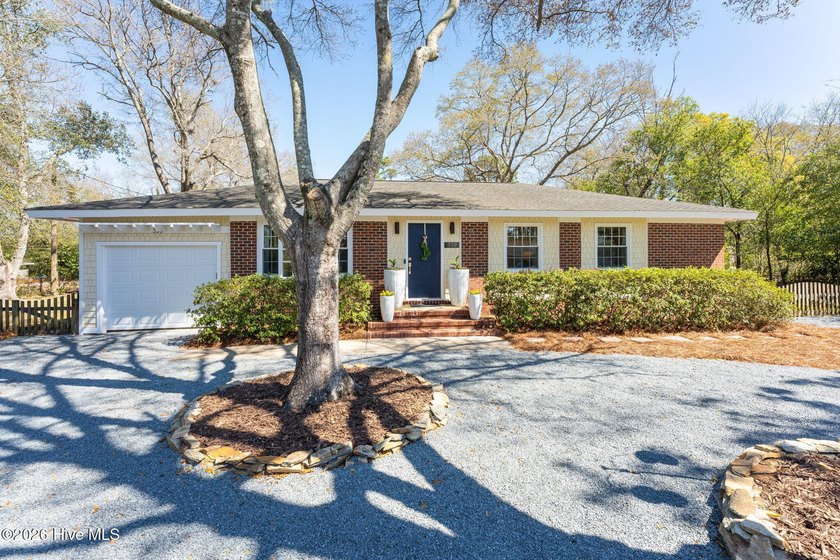 Extensively and thoughtfully remodeled home with high-end - Beach Home for sale in Wilmington, North Carolina on Beachhouse.com