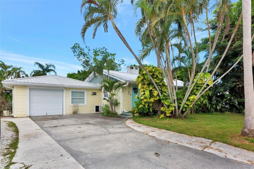 Great performing asset at 9% CAP RATE.  Welcome to your very own - Beach Home for sale in Sarasota, Florida on Beachhouse.com