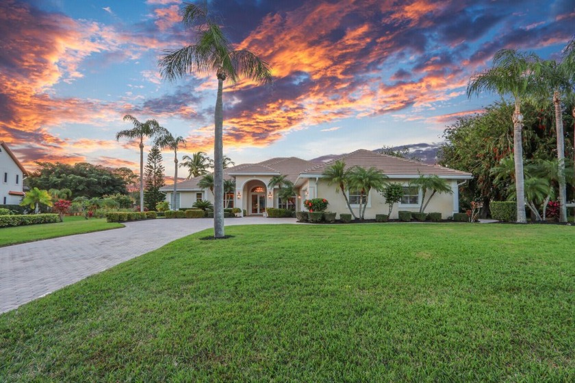 STUNNING 1.49-ACRE LAKEFRONT PROPERTY offers breathtaking water - Beach Home for sale in Port Saint Lucie, Florida on Beachhouse.com