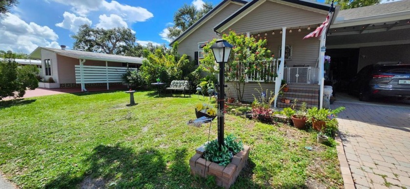 Welcome to this Well-Appointed Home with over 1400 sq. ft. of - Beach Home for sale in Sarasota, Florida on Beachhouse.com